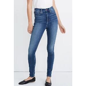 Madewell 11" Roadtripper Blue Jeans Size 33